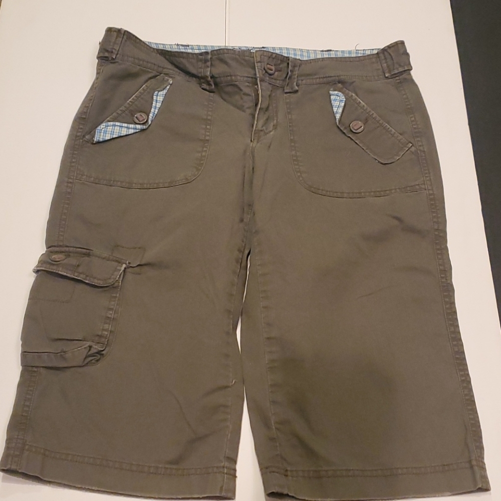 Shorts - Picture 5 of 7